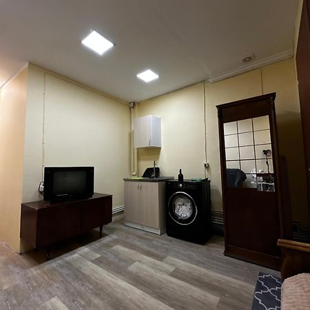 예레반 Vahe'S Family Guests House 아파트 외부 사진