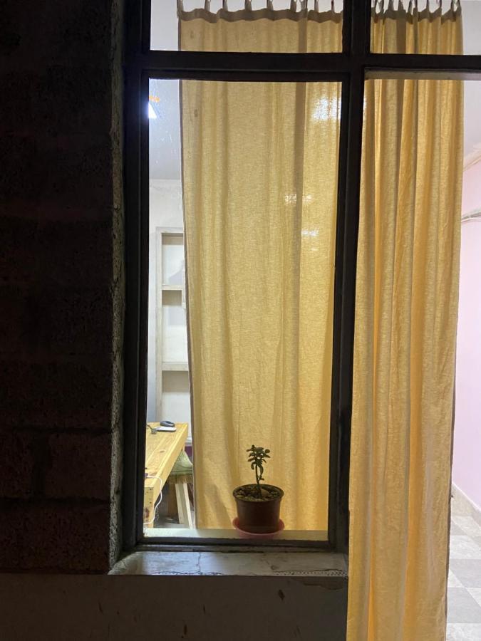 예레반 Vahe'S Family Guests House 아파트 외부 사진
