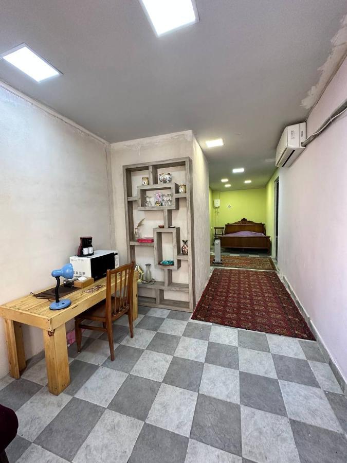 예레반 Vahe'S Family Guests House 아파트 외부 사진