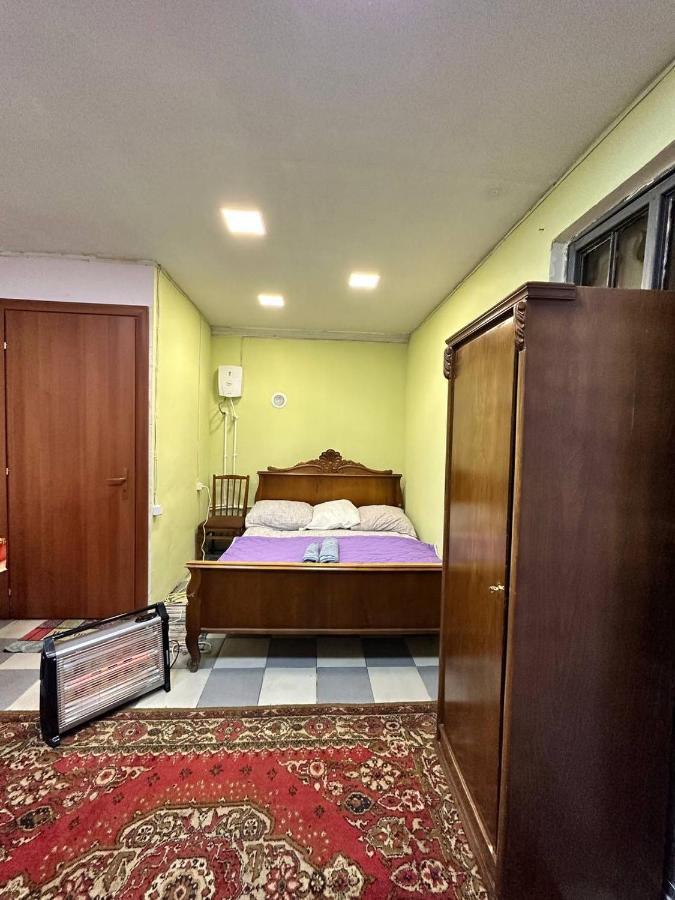 예레반 Vahe'S Family Guests House 아파트 외부 사진