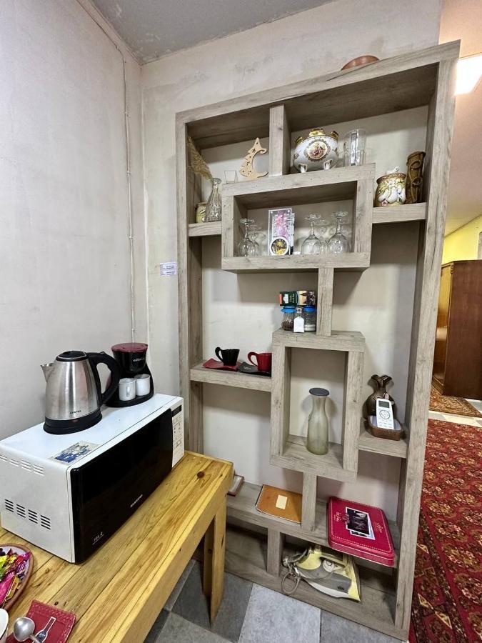 예레반 Vahe'S Family Guests House 아파트 외부 사진