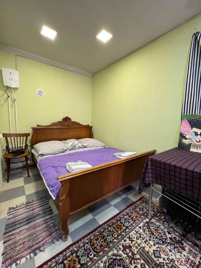 예레반 Vahe'S Family Guests House 아파트 외부 사진
