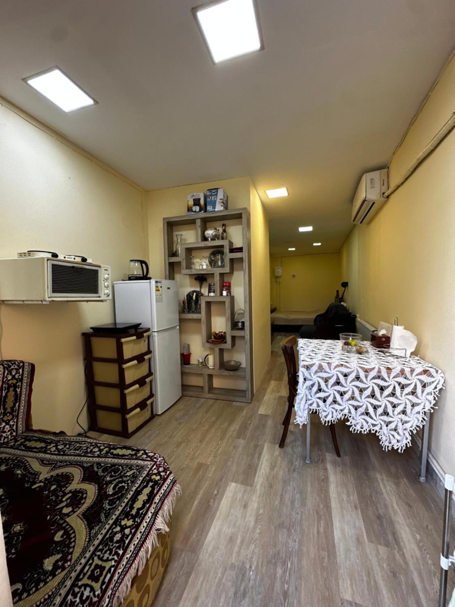 예레반 Vahe'S Family Guests House 아파트 외부 사진